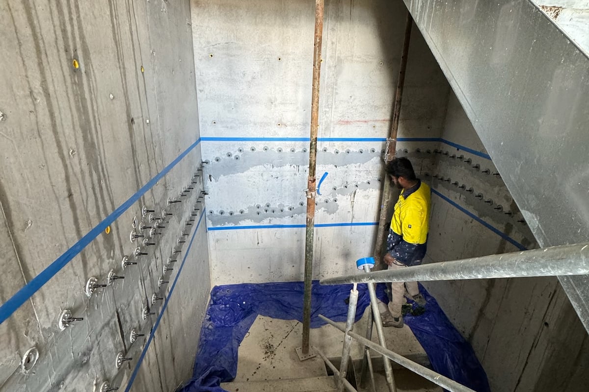 Custom lime mortar mixing matching original 1920s composition and color